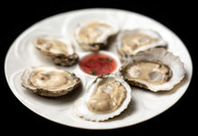 Load image into Gallery viewer, Chesapeake Gold Oysters-100 Count